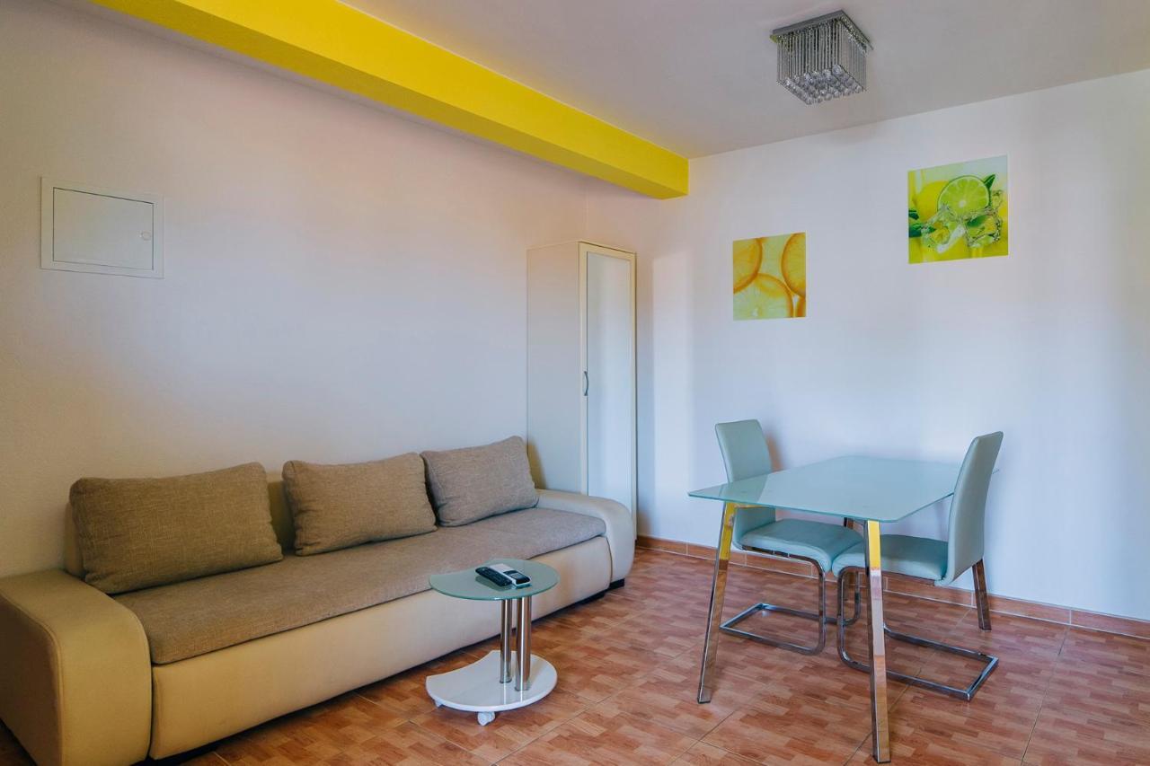 Apartments Luxur Center Baska Voda Ngoại thất bức ảnh
