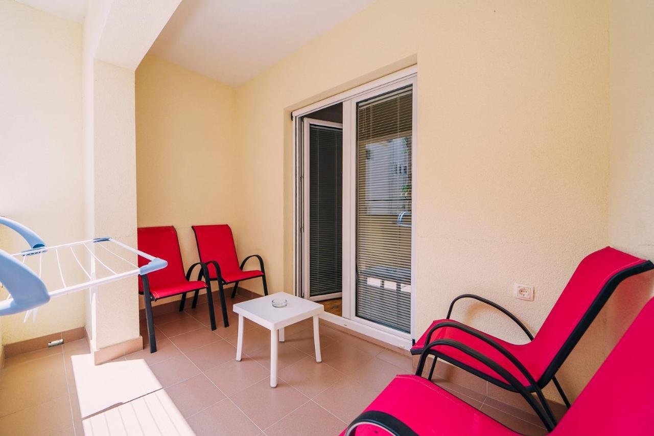 Apartments Luxur Center Baska Voda Ngoại thất bức ảnh
